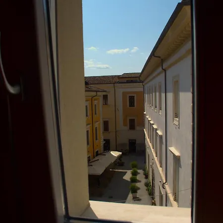 Chez Nous Appartamento LʼAquila